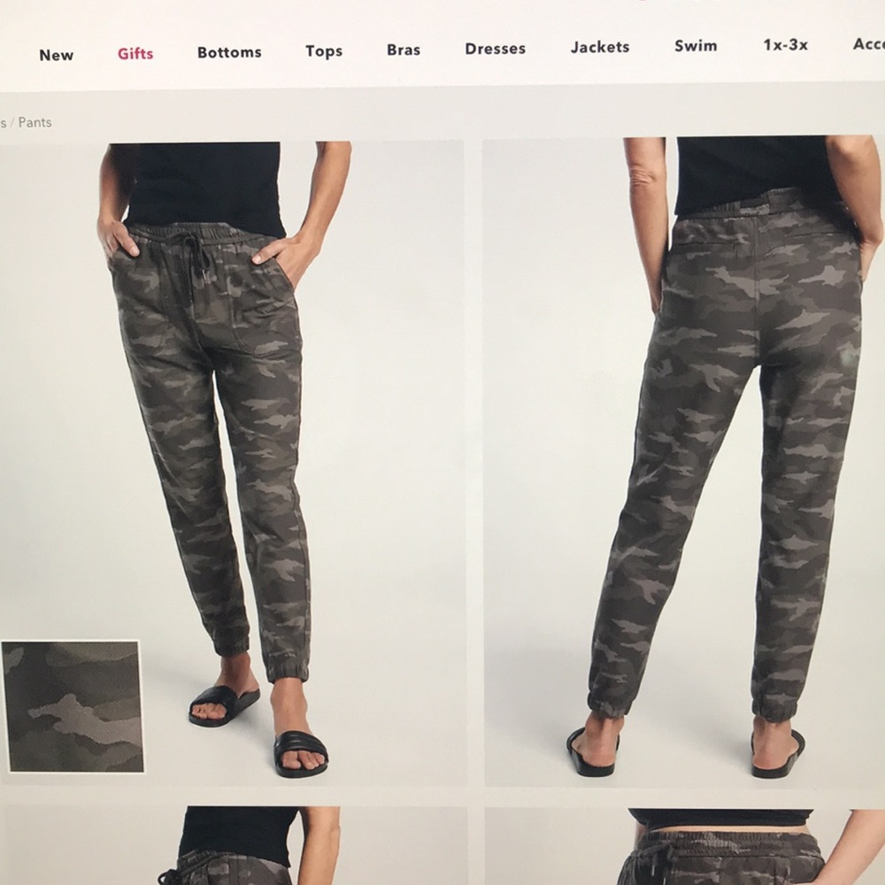 ATHLETA CAMO FARALLON JOGGER Size 4 in like new condition BLACK OLIVE CAMO